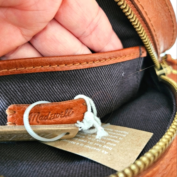 NWT Madewell The Simple Circle Crossbody Bag - Picture 4 of 5